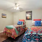N Broad Studios